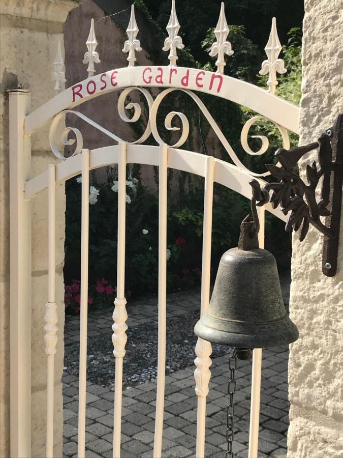 Rose Garden Mezzanine Giverny Exterior foto